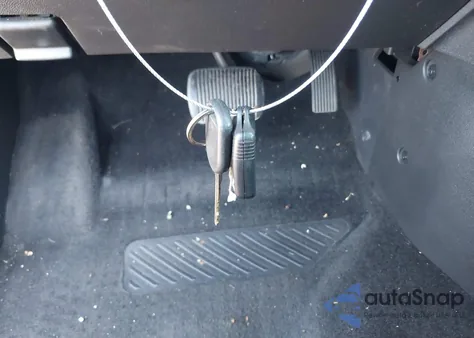 2009 Ford Escape Xlt z USA, uszkodzony, nr VIN 1FMCU03709KA99491